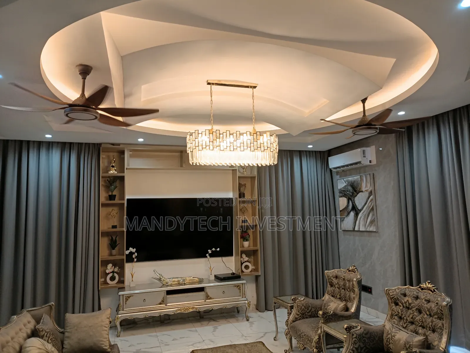 8bdrm Villa in Lake Side Estate for sale
