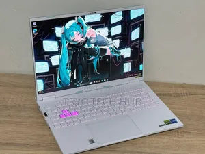 New Laptop Asus ROG Strix G17 16GB Intel Core i7 SSD 1T