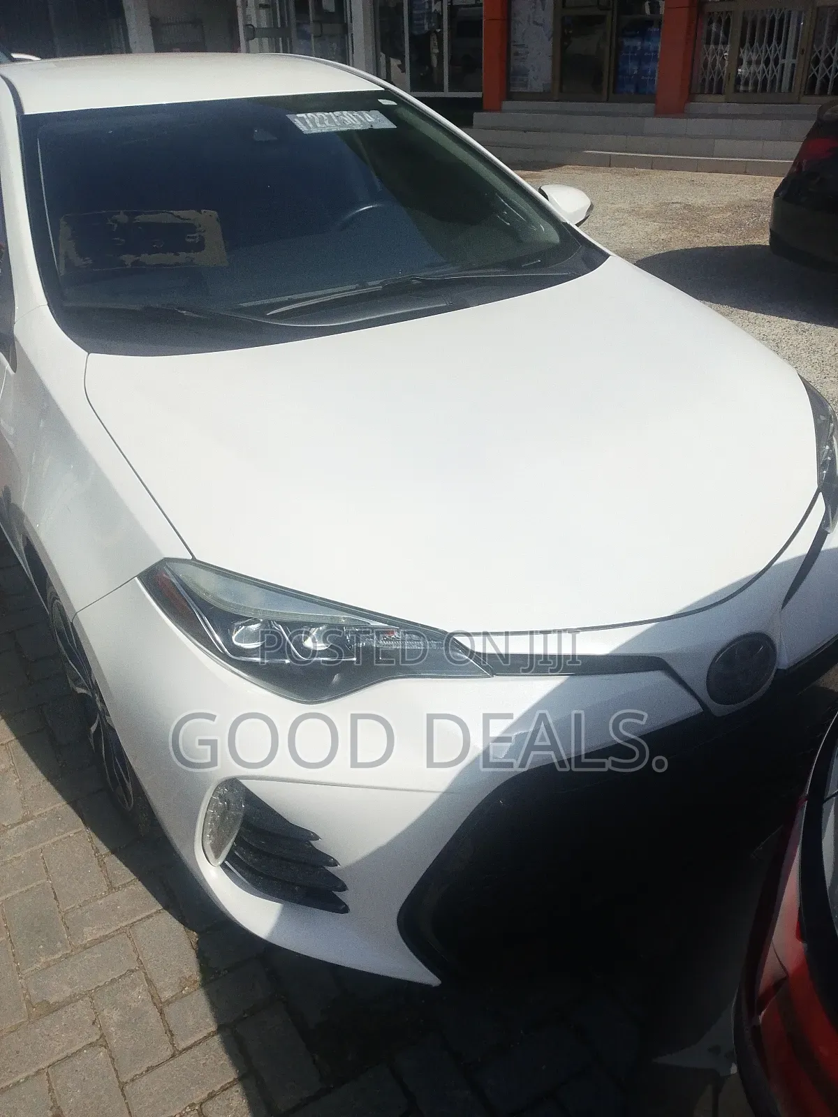 Toyota Corolla SE (1.8L 4cyl 6M) 2019 White