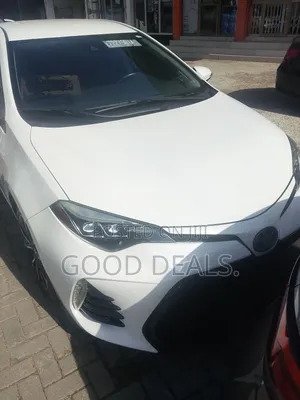 Toyota Corolla SE (1.8L 4cyl 6M) 2019 White