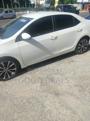 Toyota Corolla SE (1.8L 4cyl 6M) 2019 White