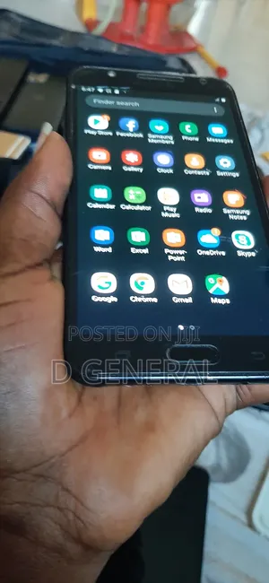 Samsung Galaxy J7 16 GB Black