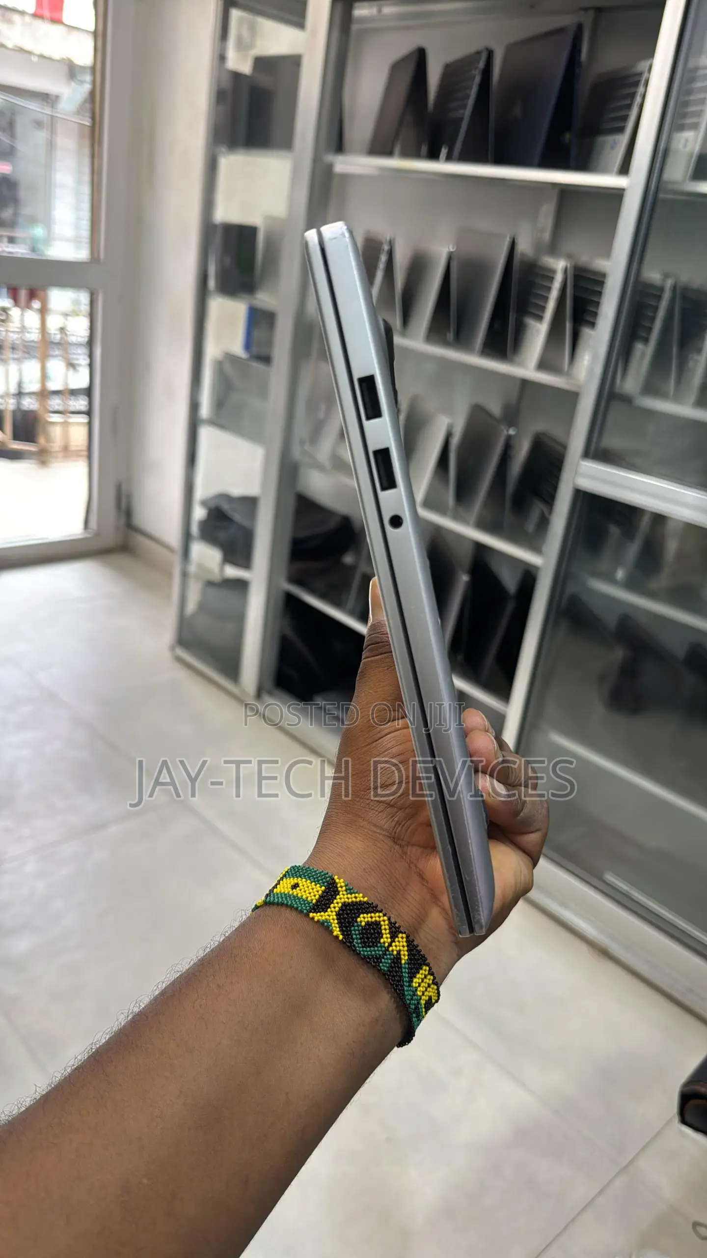Laptop Huawei Matebook D 15 8GB Intel Core i3 SSD 256GB