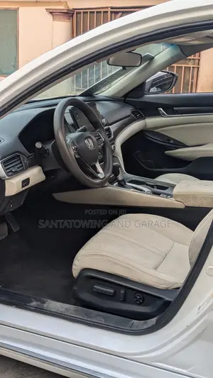 Honda Accord 2018 White