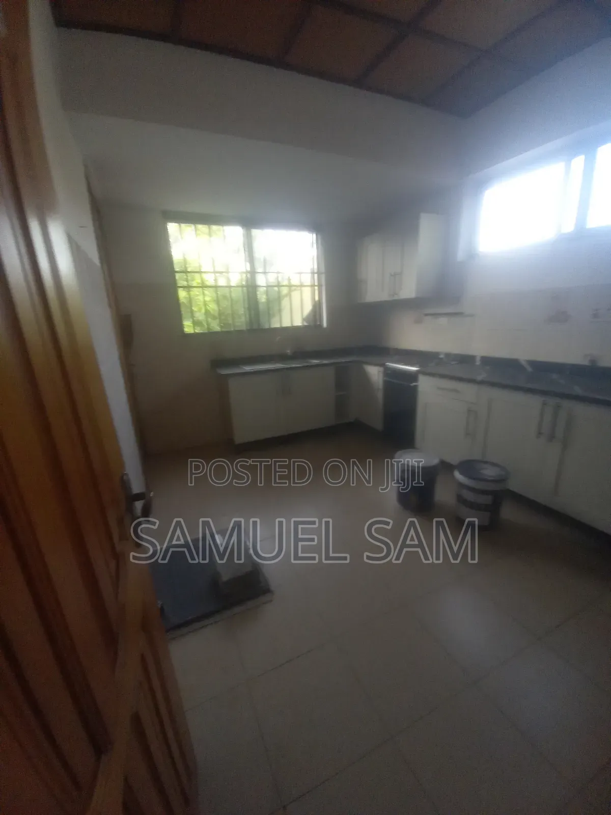 Furnished 3bdrm Apartment in Tema Community 10 for rent
