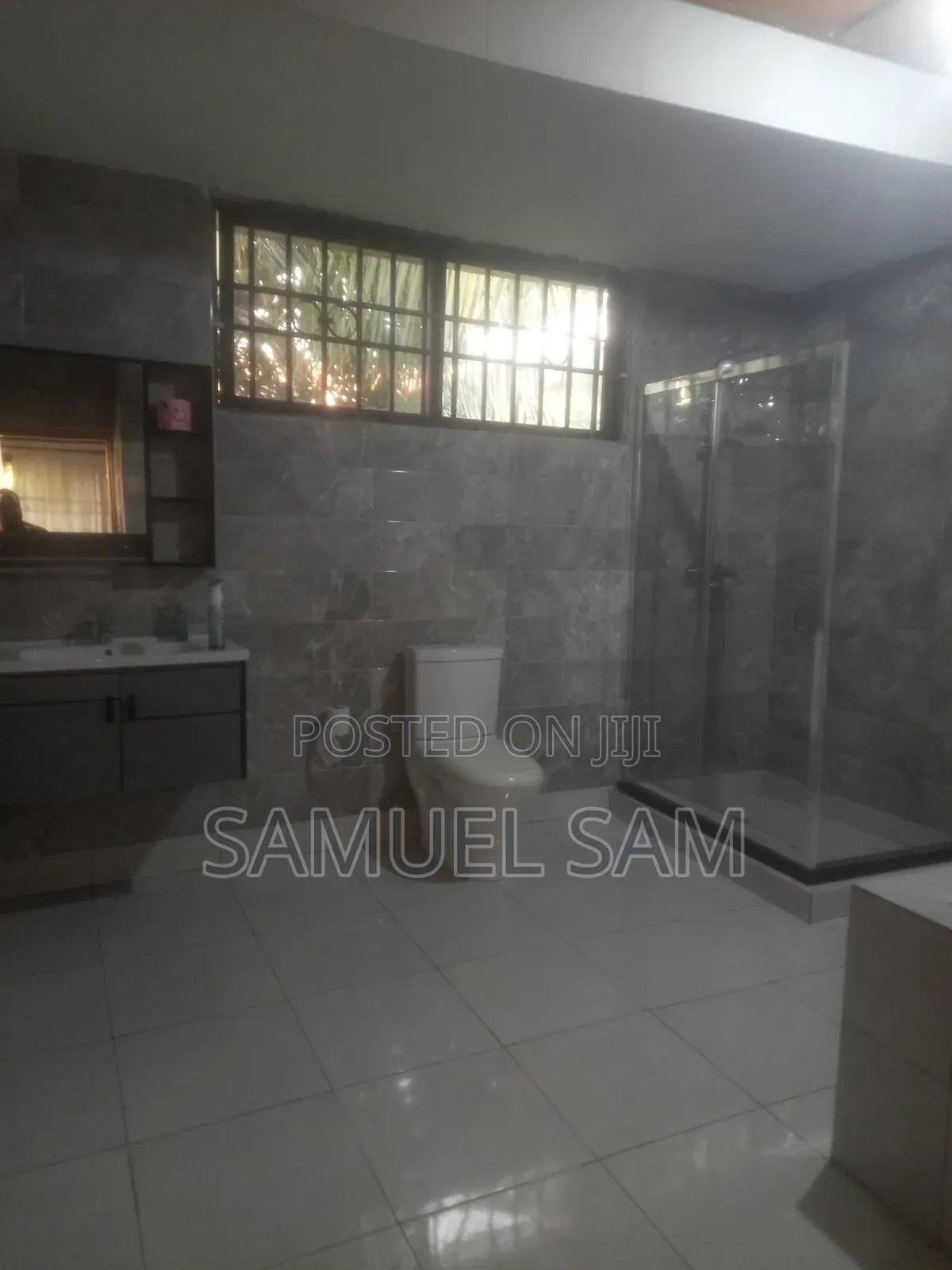 Furnished 3bdrm Apartment in Tema Community 10 for rent