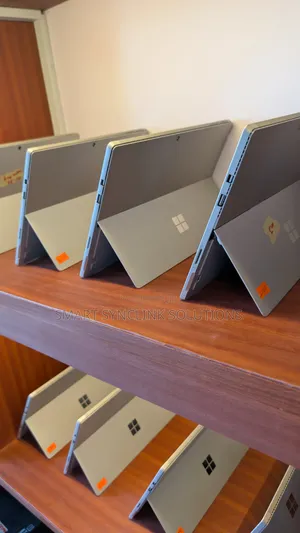 Laptop Microsoft Surface Pro 4GB Intel Core i3 SSD 128GB