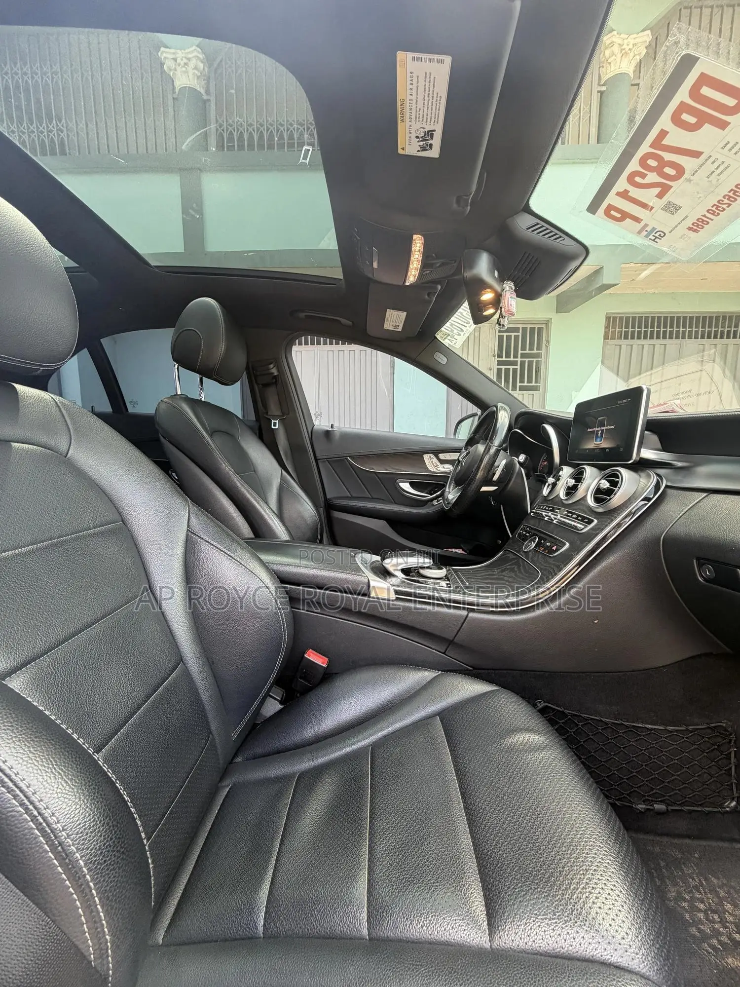 Mercedes-Benz C300 Luxury Sedan RWD (2.0L 4cyl 7A) 2017 Silver
