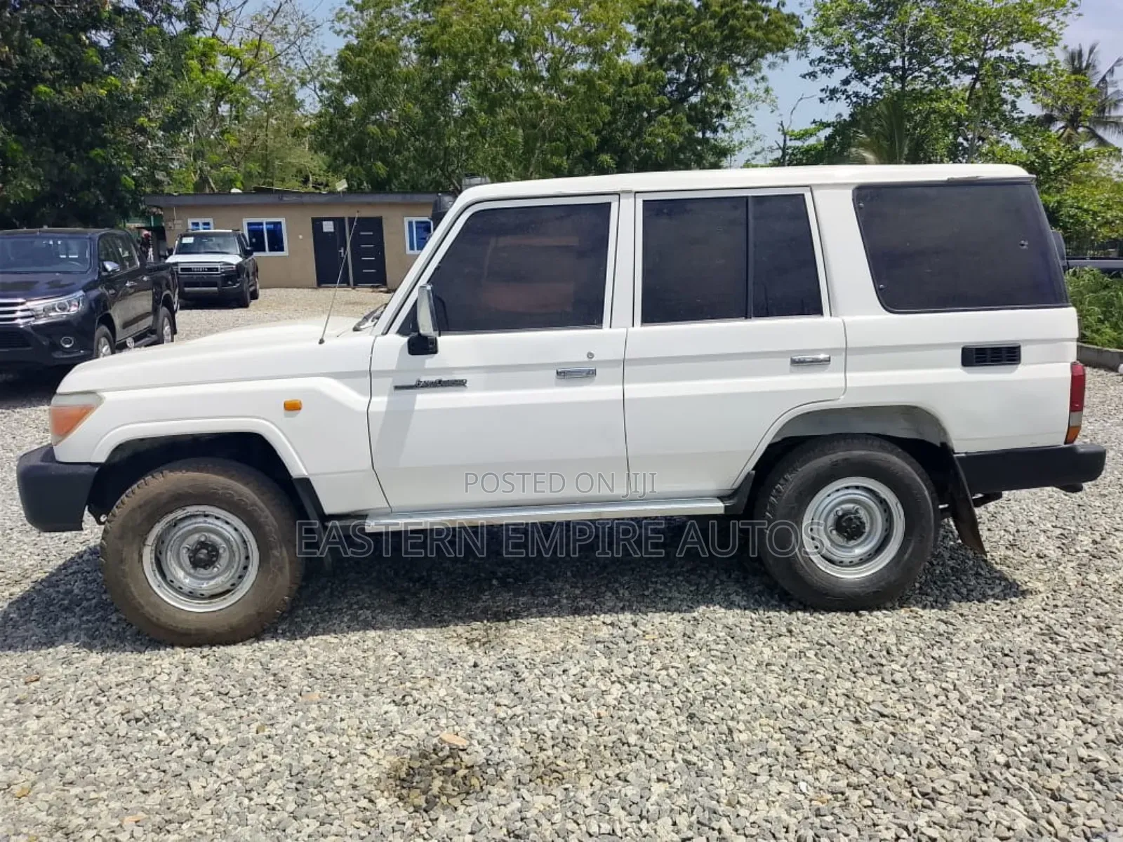Toyota Land Cruiser Cygnus 4.7 2007 White