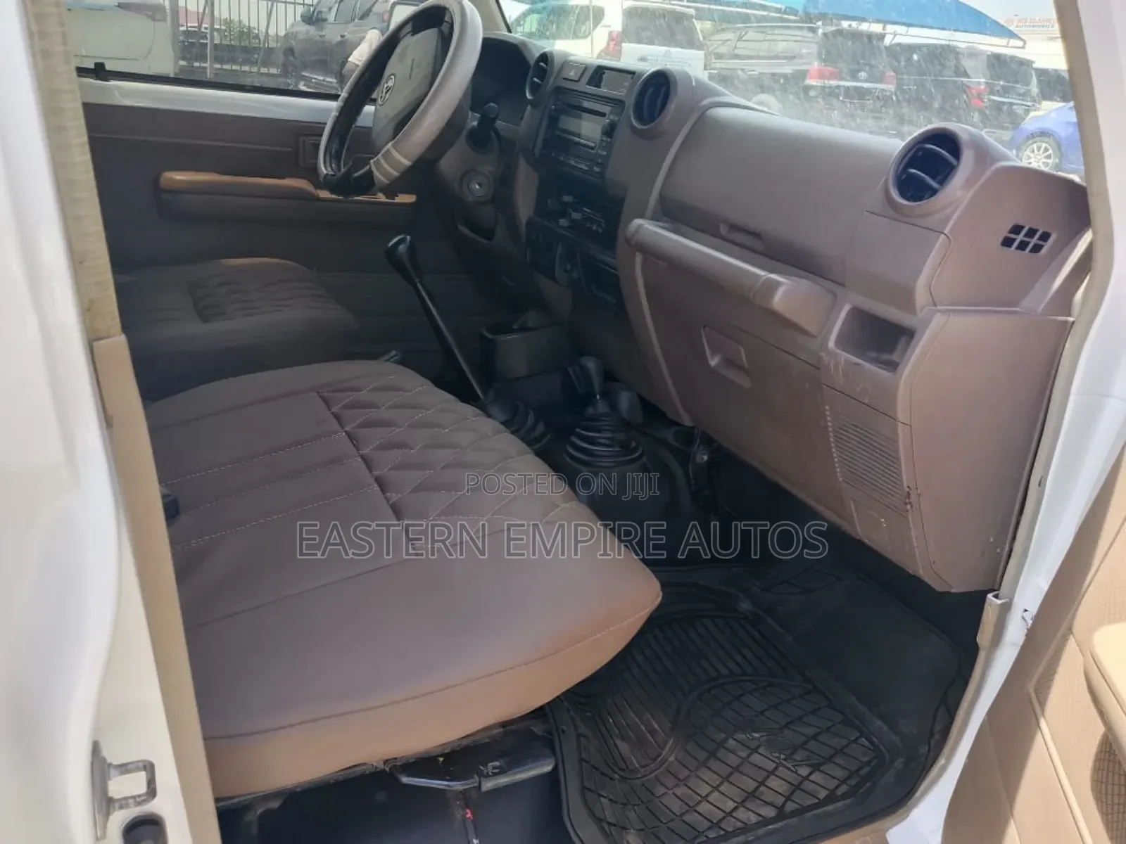 Toyota Land Cruiser Cygnus 4.7 2007 White