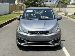 Mitsubishi Mirage SE 2020 Gray