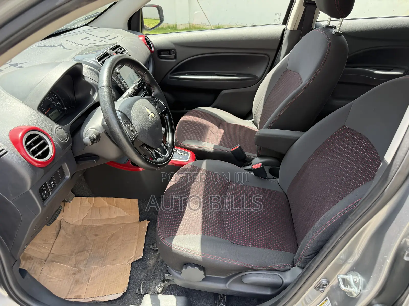 Mitsubishi Mirage SE 2020 Gray