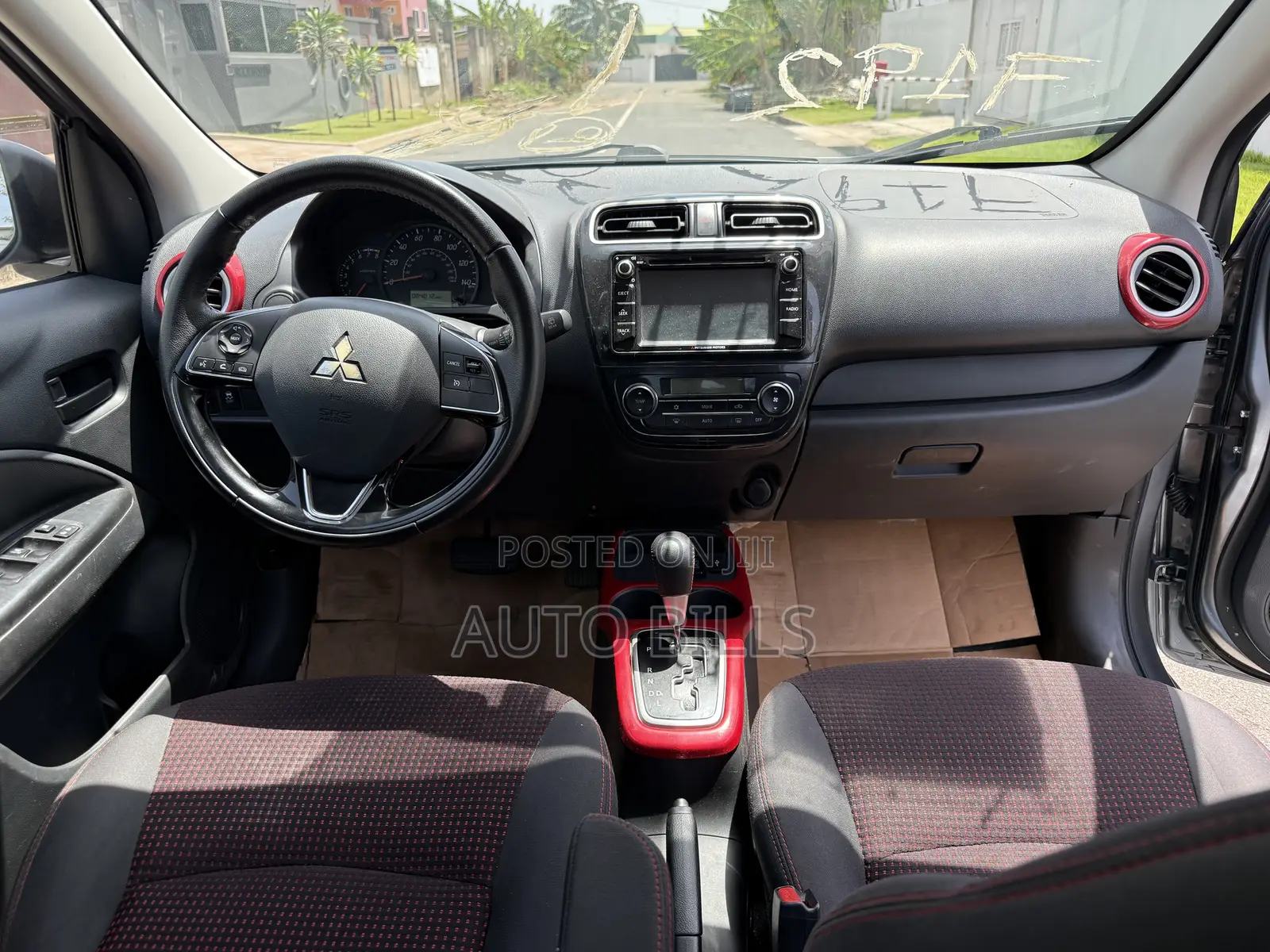 Mitsubishi Mirage SE 2020 Gray