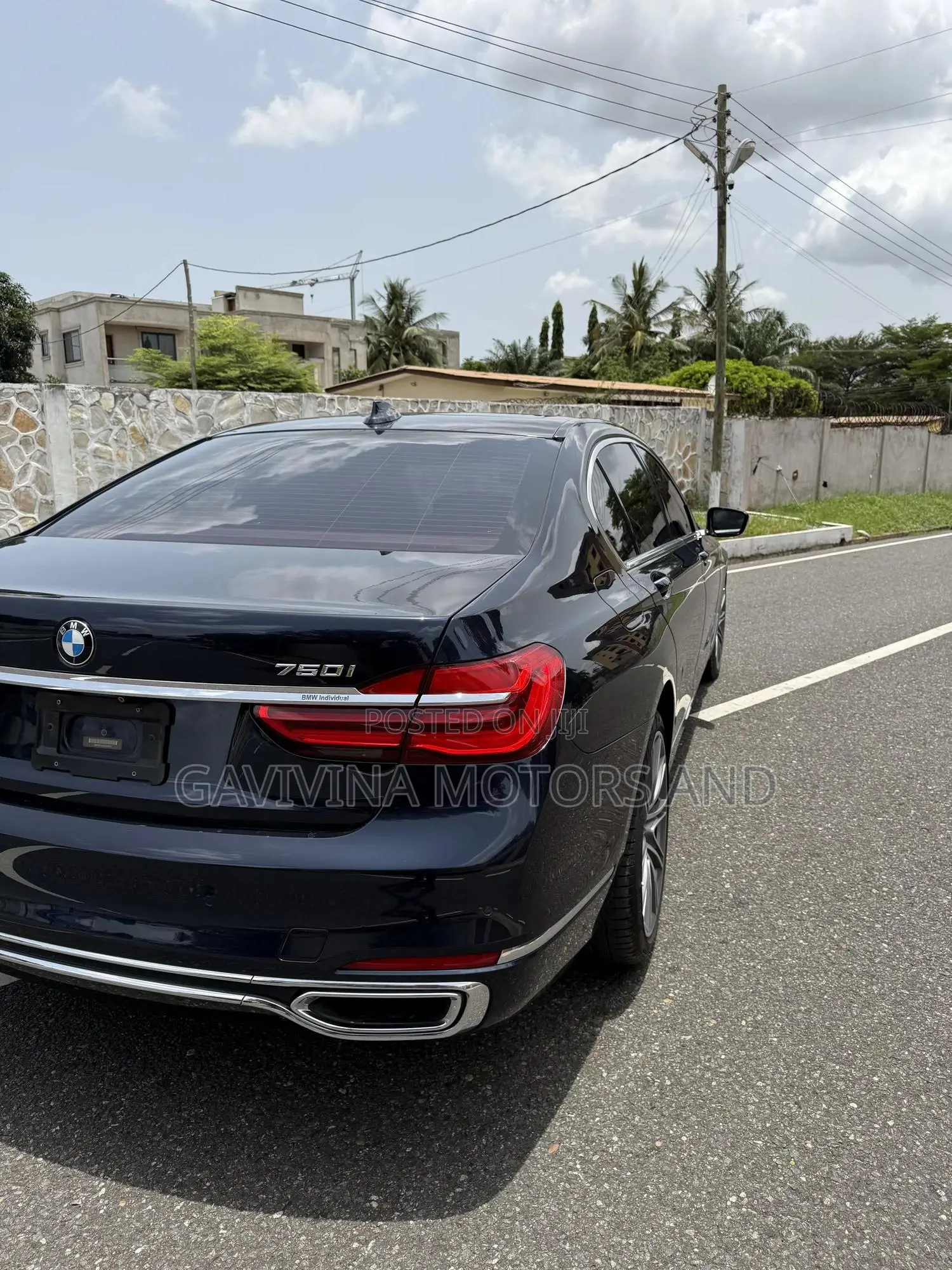 BMW 7 Series 745Le xDrive 2021 Green