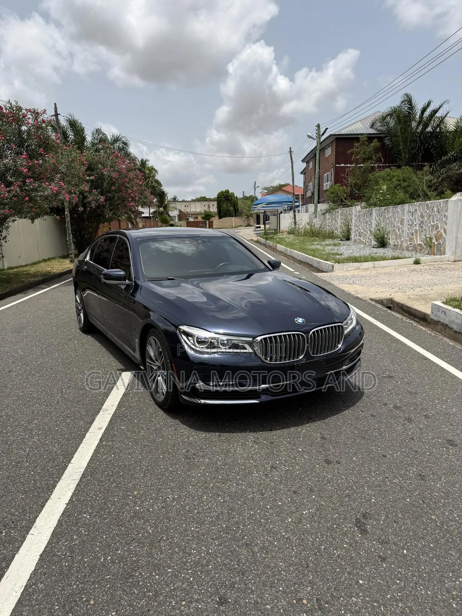 BMW 7 Series 745Le xDrive 2021 Green