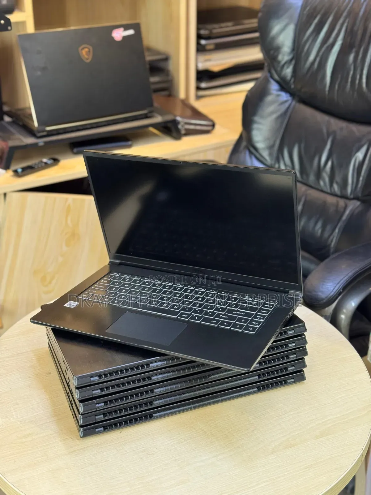 Laptop MSI Modern 14 16GB Intel Core i5 SSHD+SSD 256GB