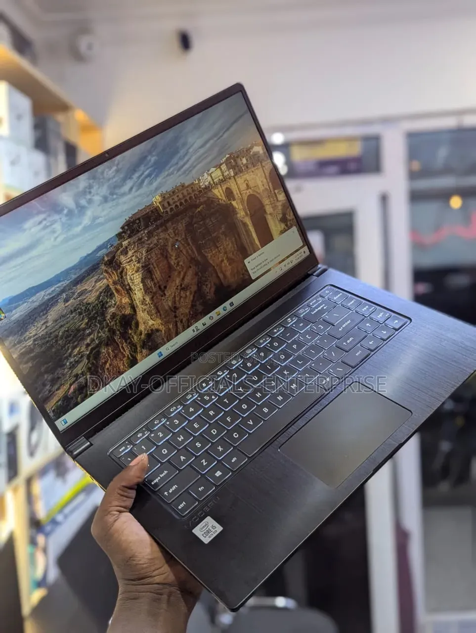 Laptop MSI Modern 14 16GB Intel Core i5 SSHD+SSD 256GB