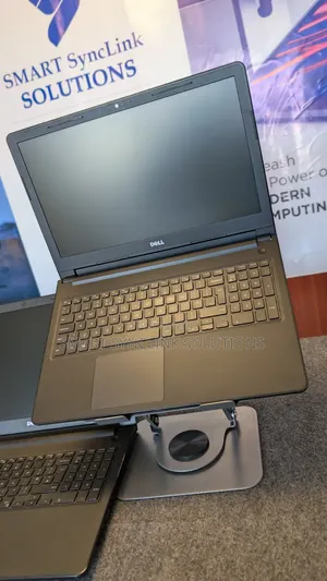 Laptop Dell Vostro 15 3568 8GB Intel Core i5 SSD 256GB
