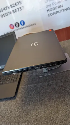 Laptop Dell Vostro 15 3568 8GB Intel Core i5 SSD 256GB
