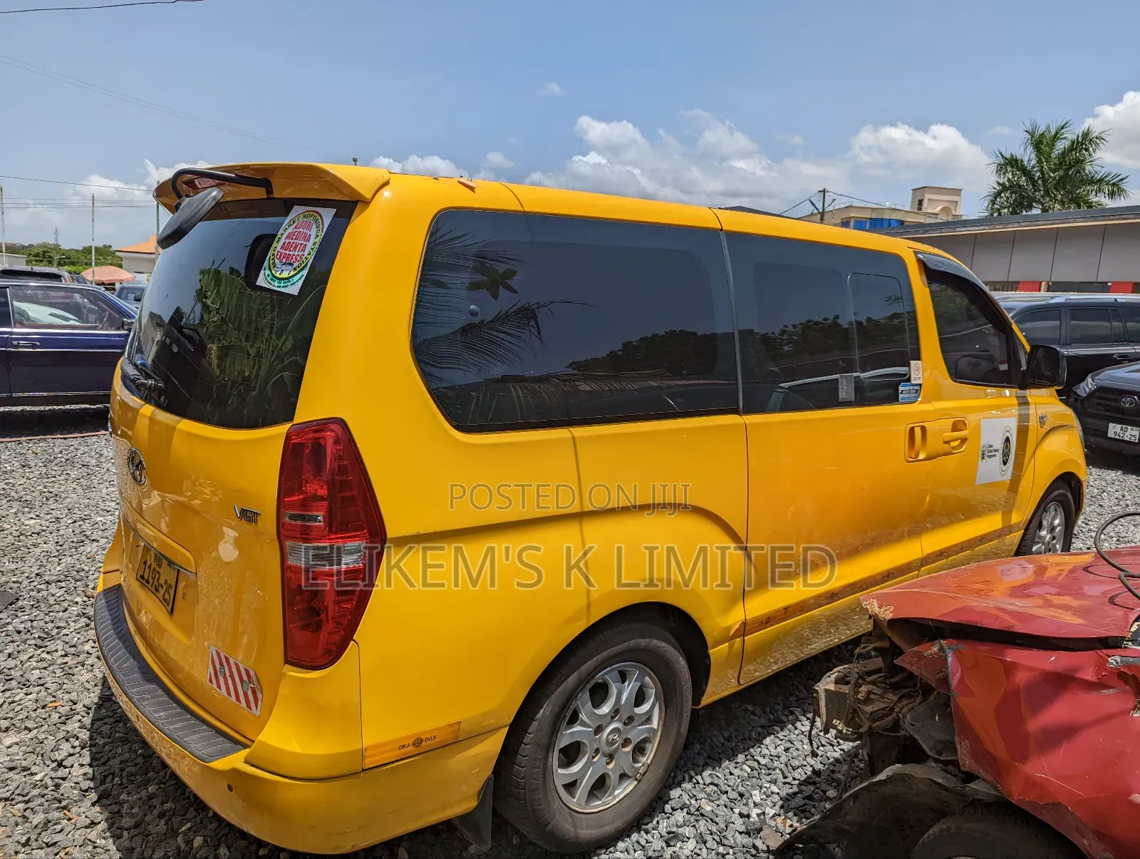 Hyundai Starex 2014 Yellow