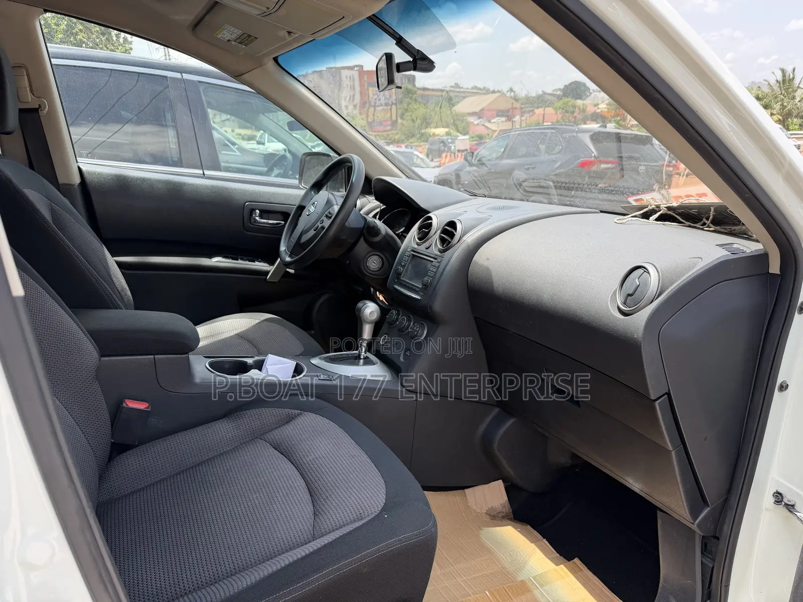 Nissan Rogue 2015 White