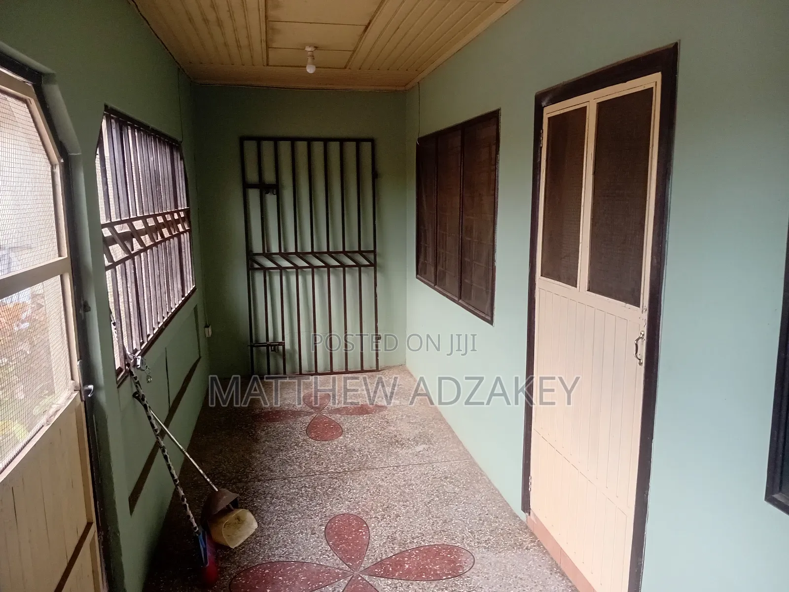 2bdrm Apartment in Meekwealth, Bawaleshie for rent