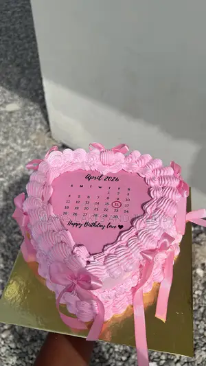 Vintage Heart Shape Cake