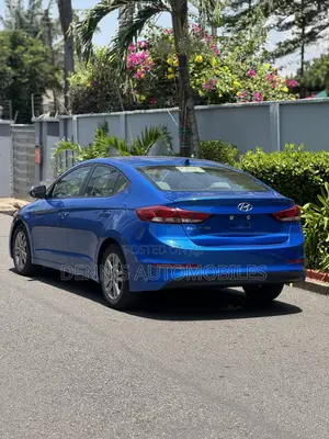 Hyundai Elantra SE Sedan FWD (2.0L 4cyl 6M) 2017 Blue