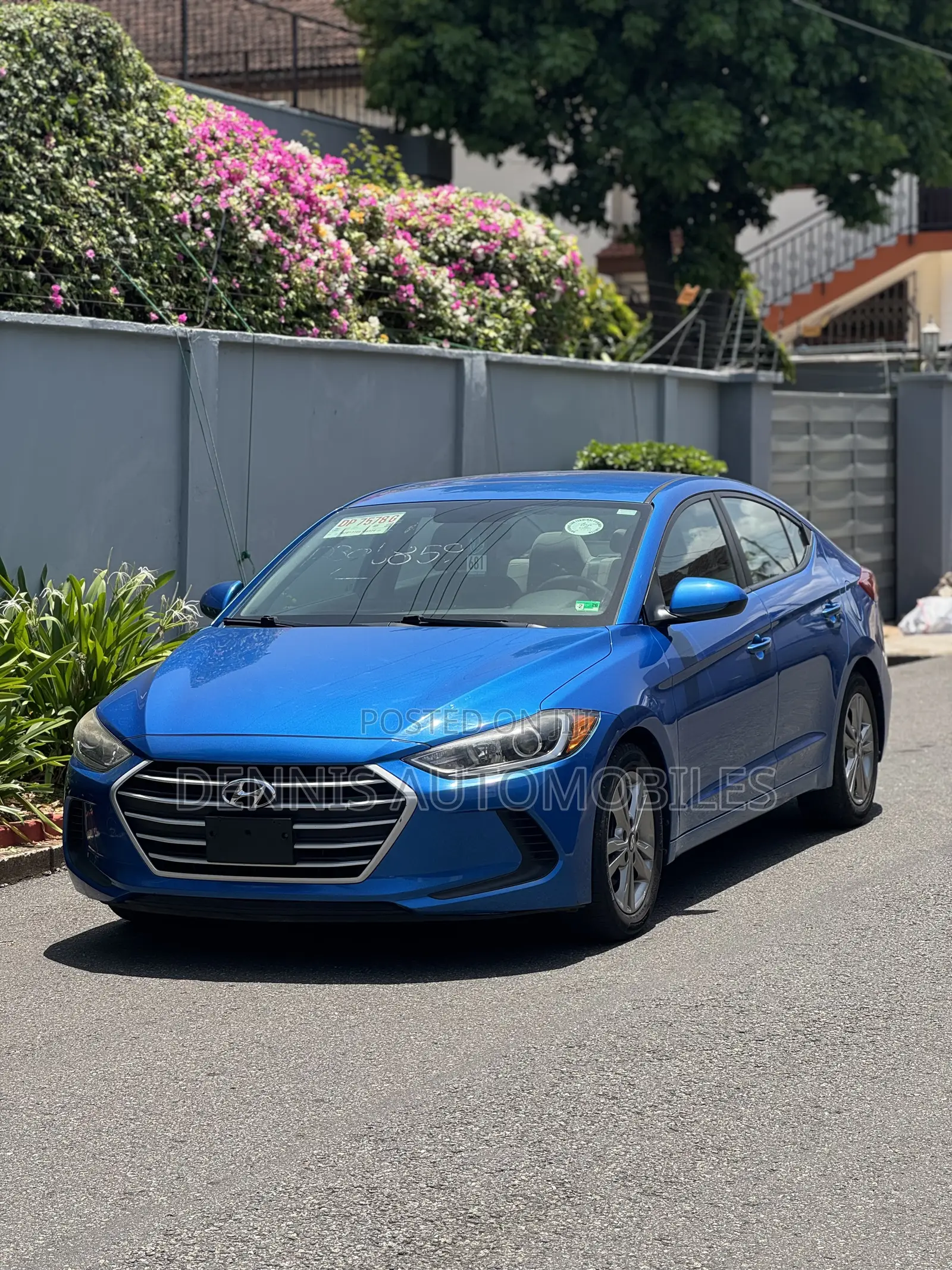 Hyundai Elantra SE Sedan FWD (2.0L 4cyl 6M) 2017 Blue