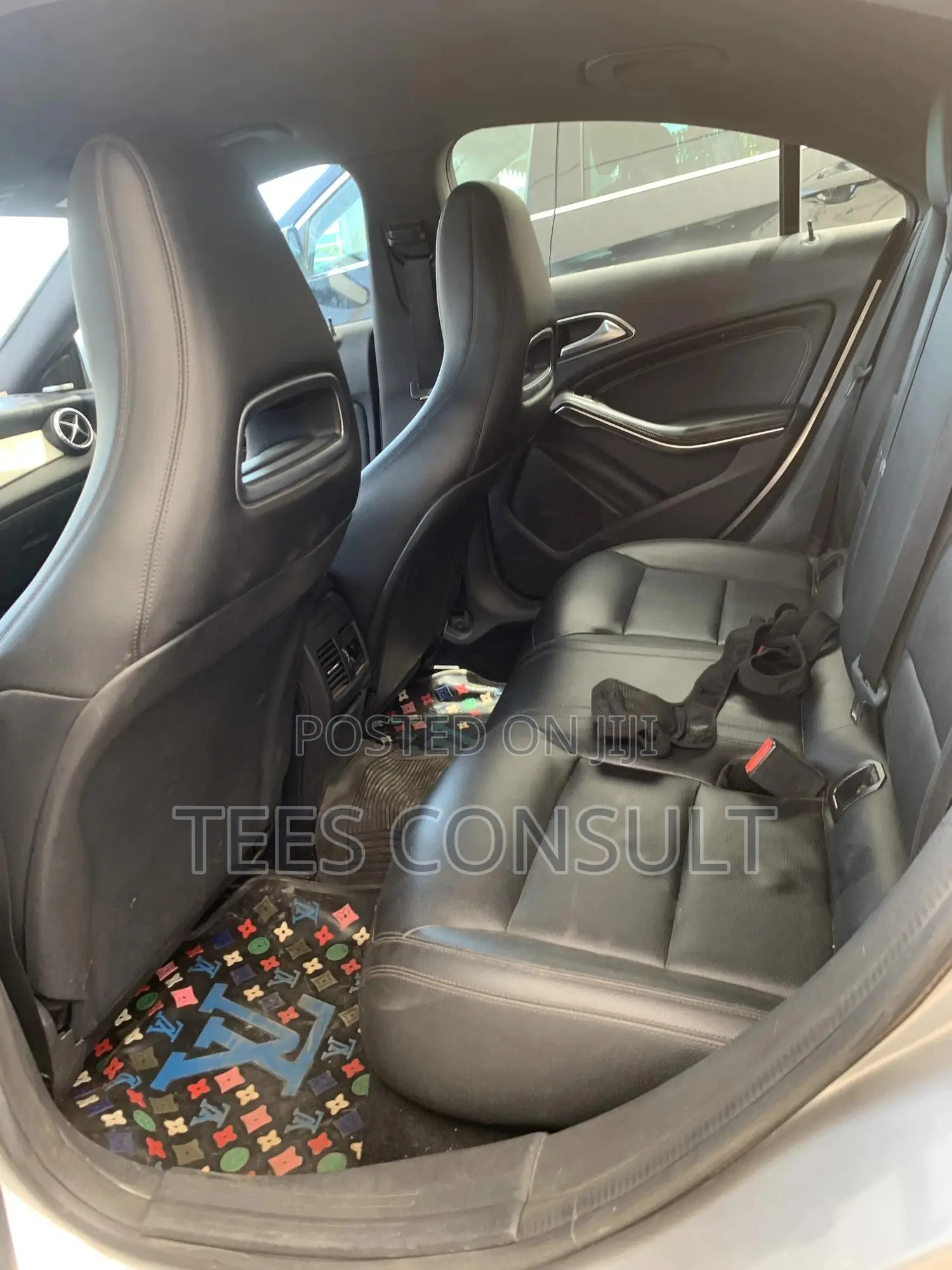 Mercedes-Benz CLA-Class 2014 Silver