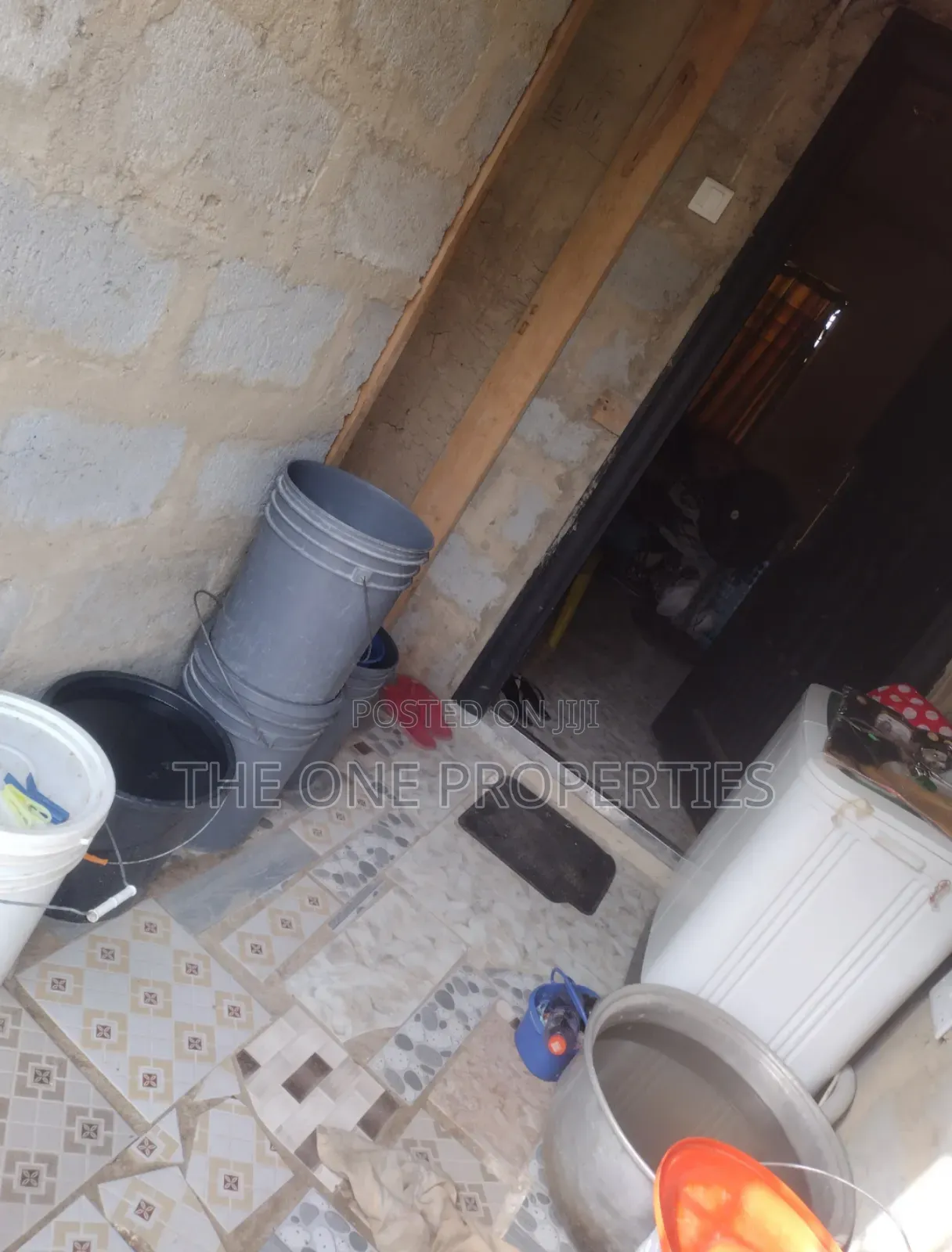 2bdrm House in Adjen Kotoku, Amasaman for sale