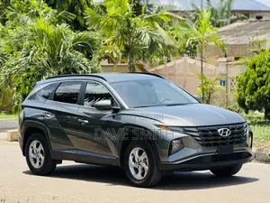 Hyundai Tucson SE 2022 Gray