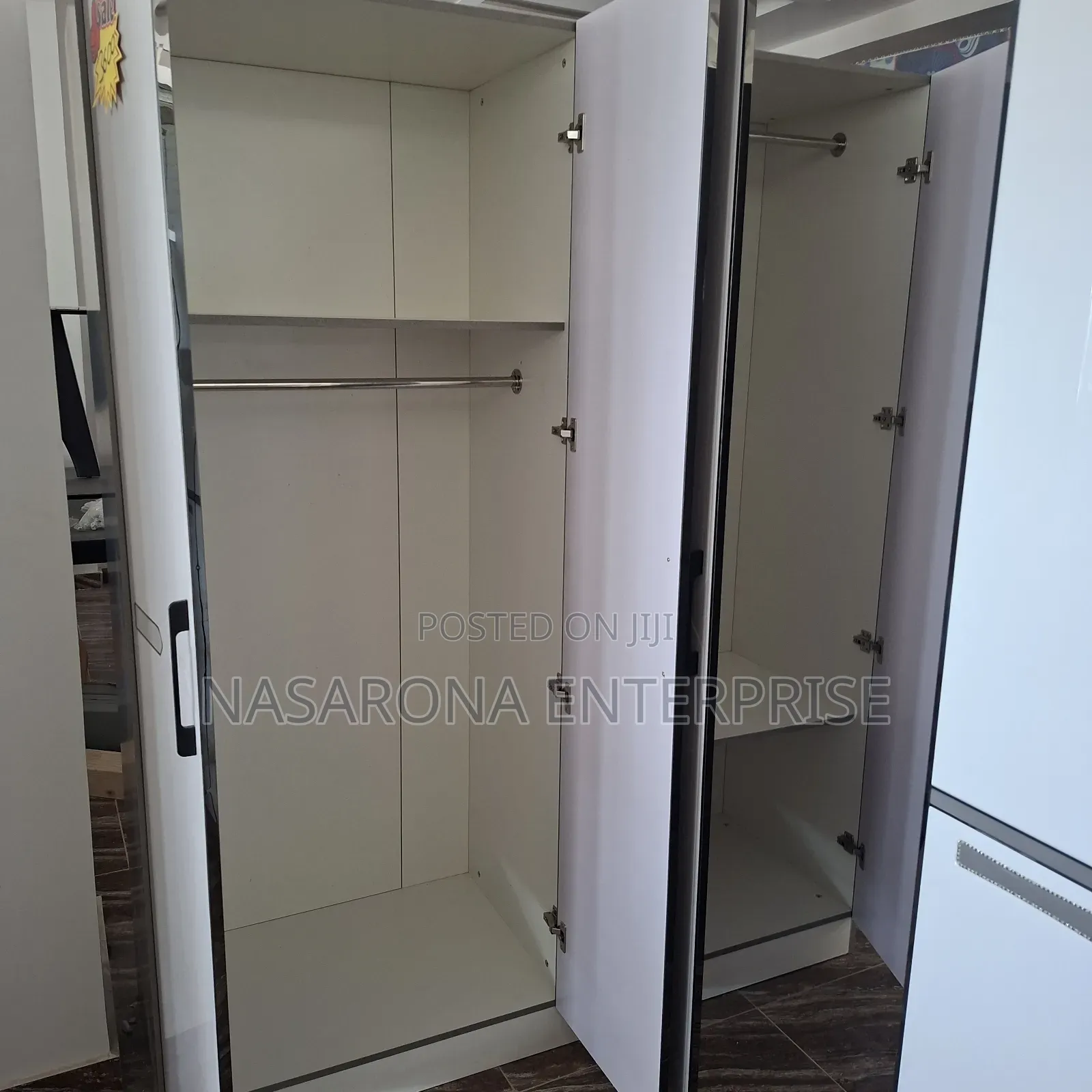 Glossy 4 Door Double Wardrobe 160x55x220cm a-1