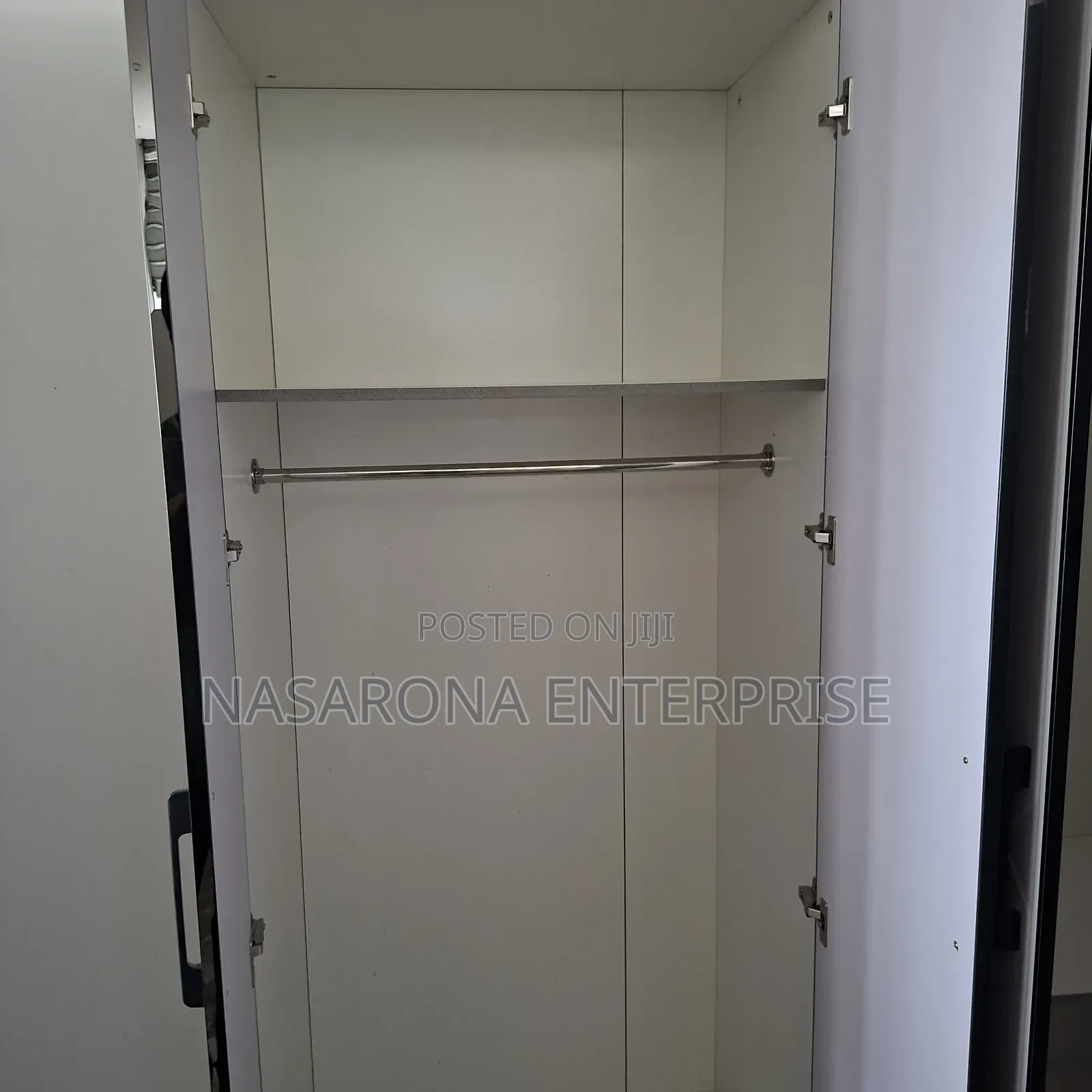 Glossy 4 Door Double Wardrobe 160x55x220cm a-1