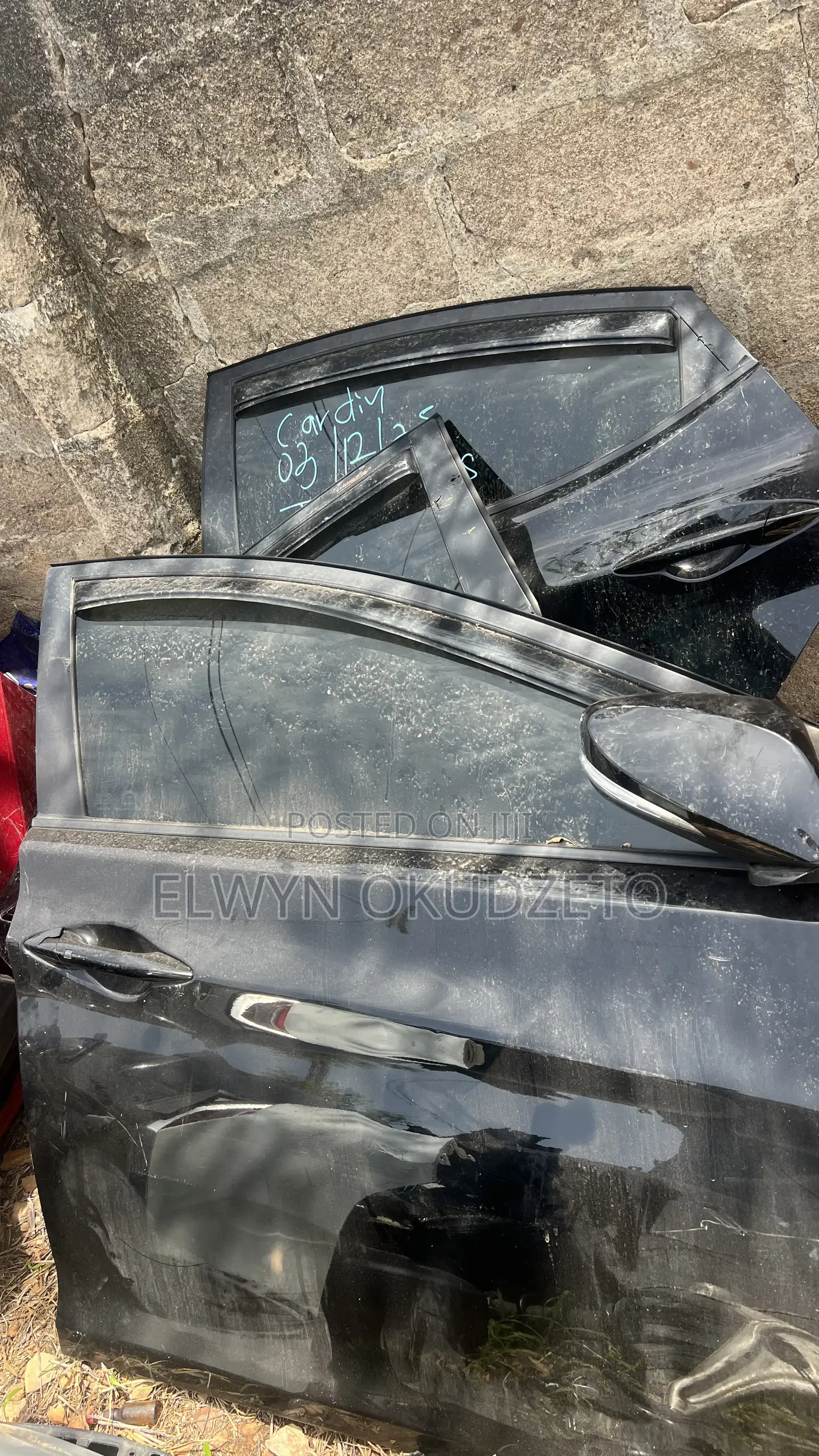 2013 Hyundai Elantra Doors