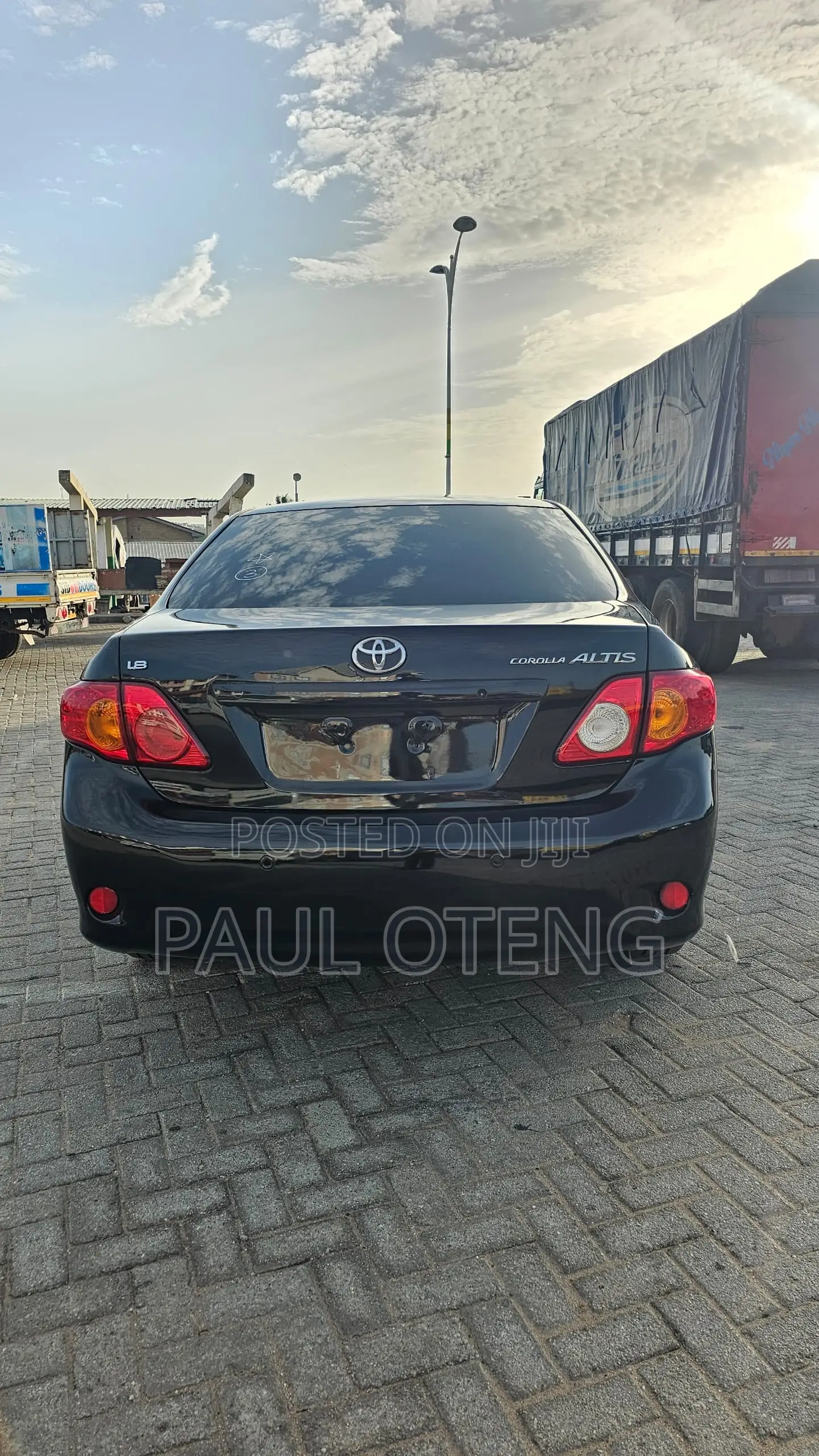 Toyota Corolla Base 4dr Sedan (1.8L 4cyl 5M) 2010 Black