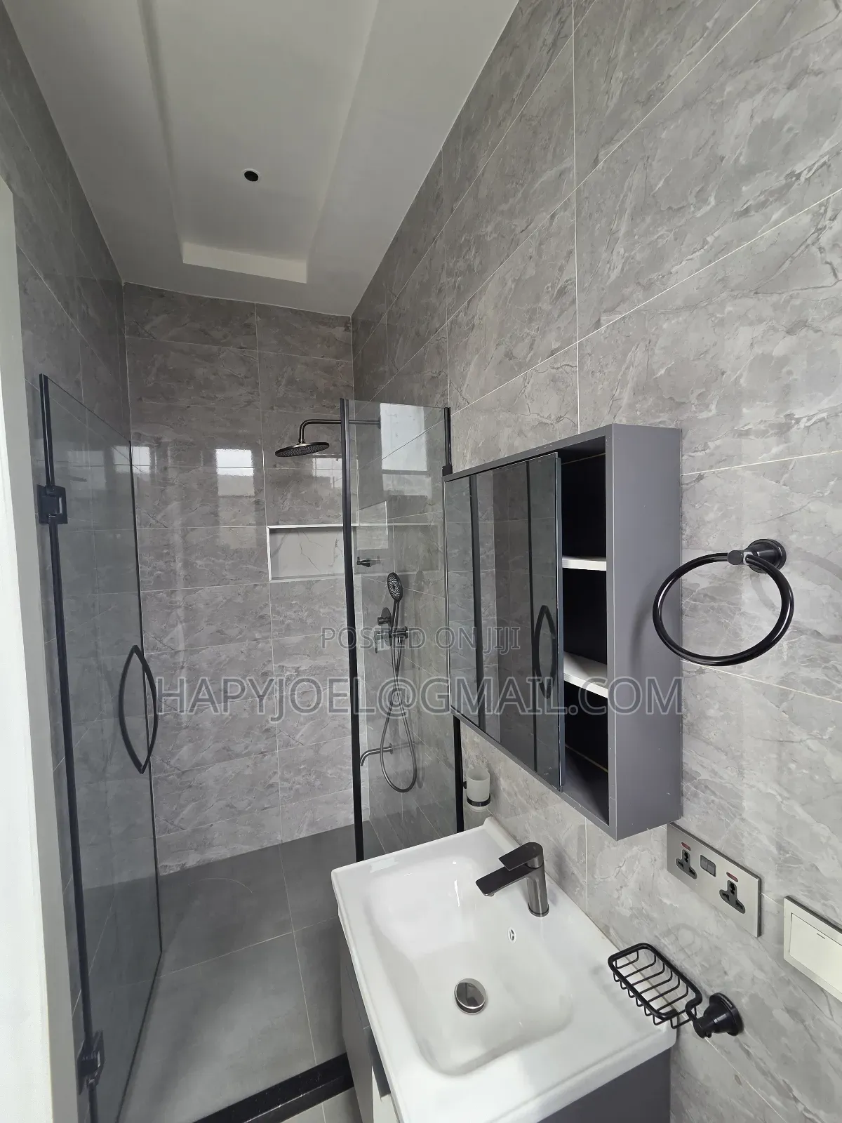 4bdrm House in Adenta for sale
