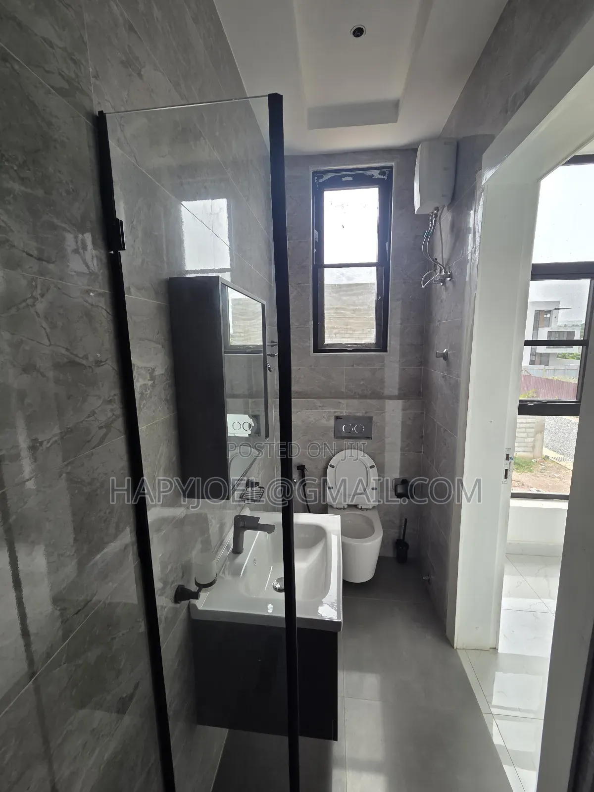 4bdrm House in Adenta for sale