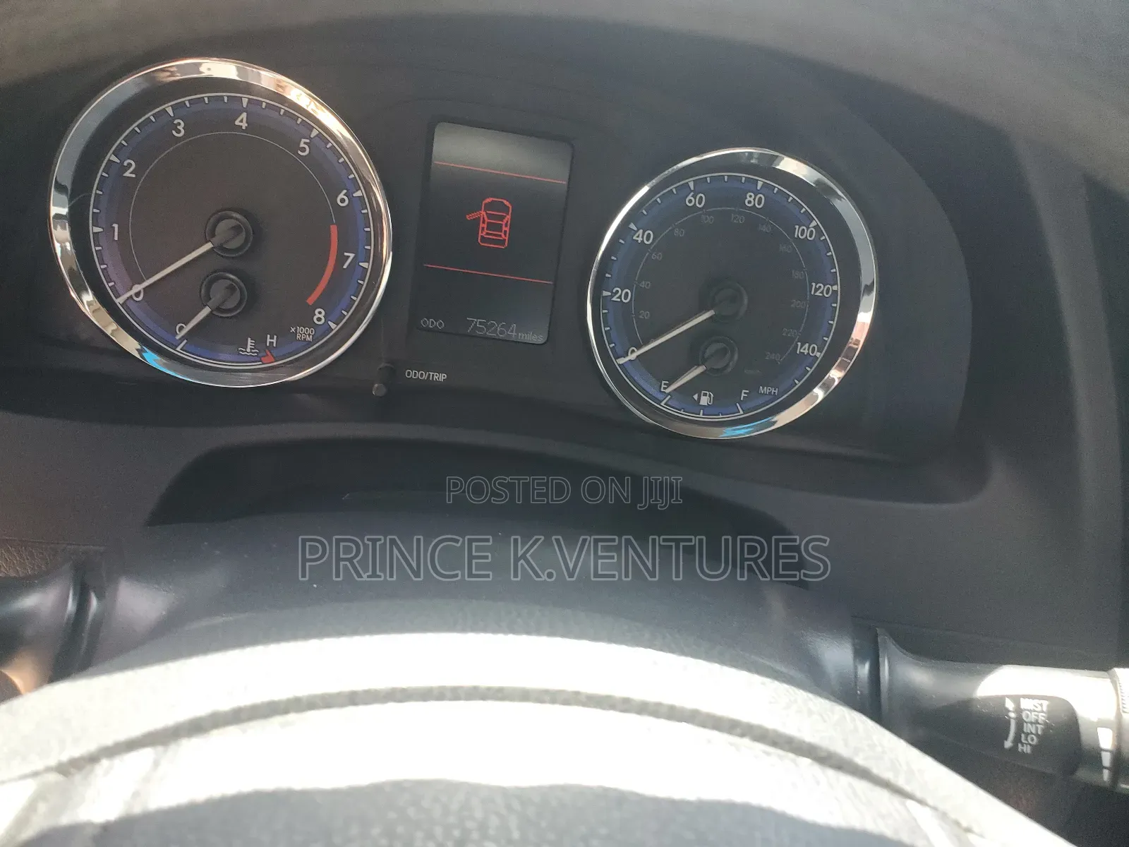 Toyota Corolla LE (1.8L 4cyl 2A) 2018 Brown