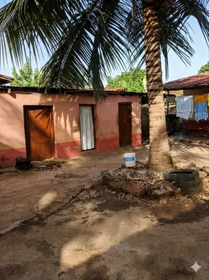 9bdrm Villa in Hohoe Municipal for sale