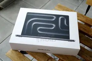 New Laptop Apple MacBook Pro 2025 M5 14-inch 16GB Apple M5 SSD 1T