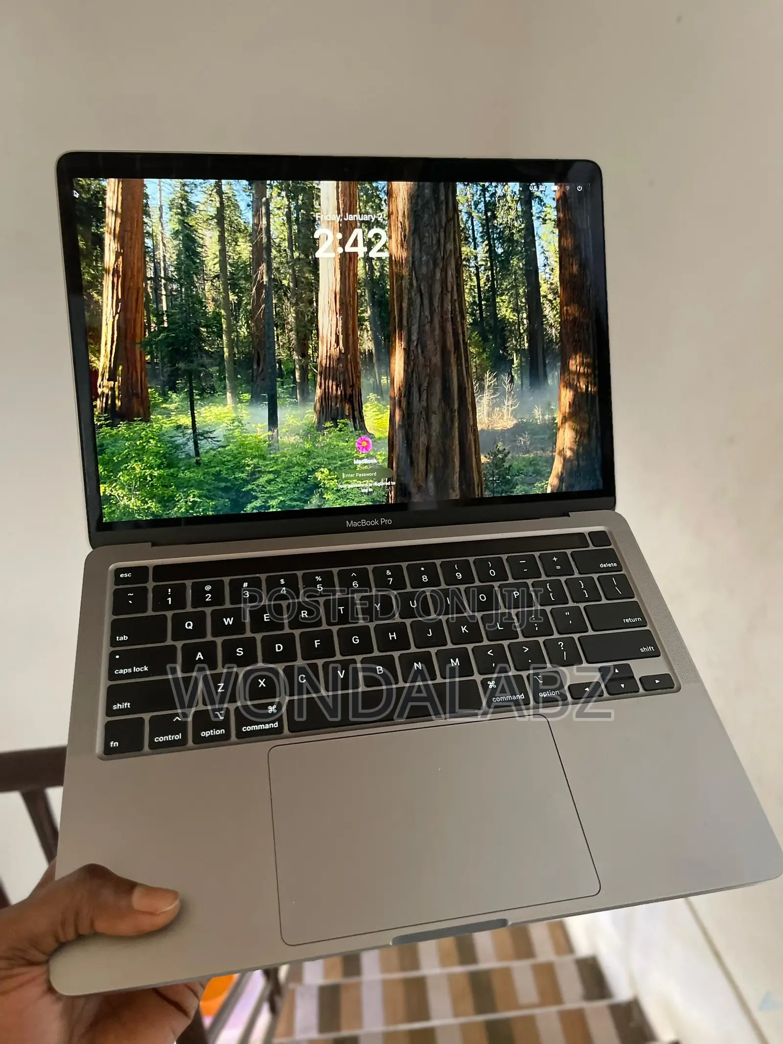 Laptop Apple MacBook Pro 2020 32GB Intel Core i7 SSD 1T