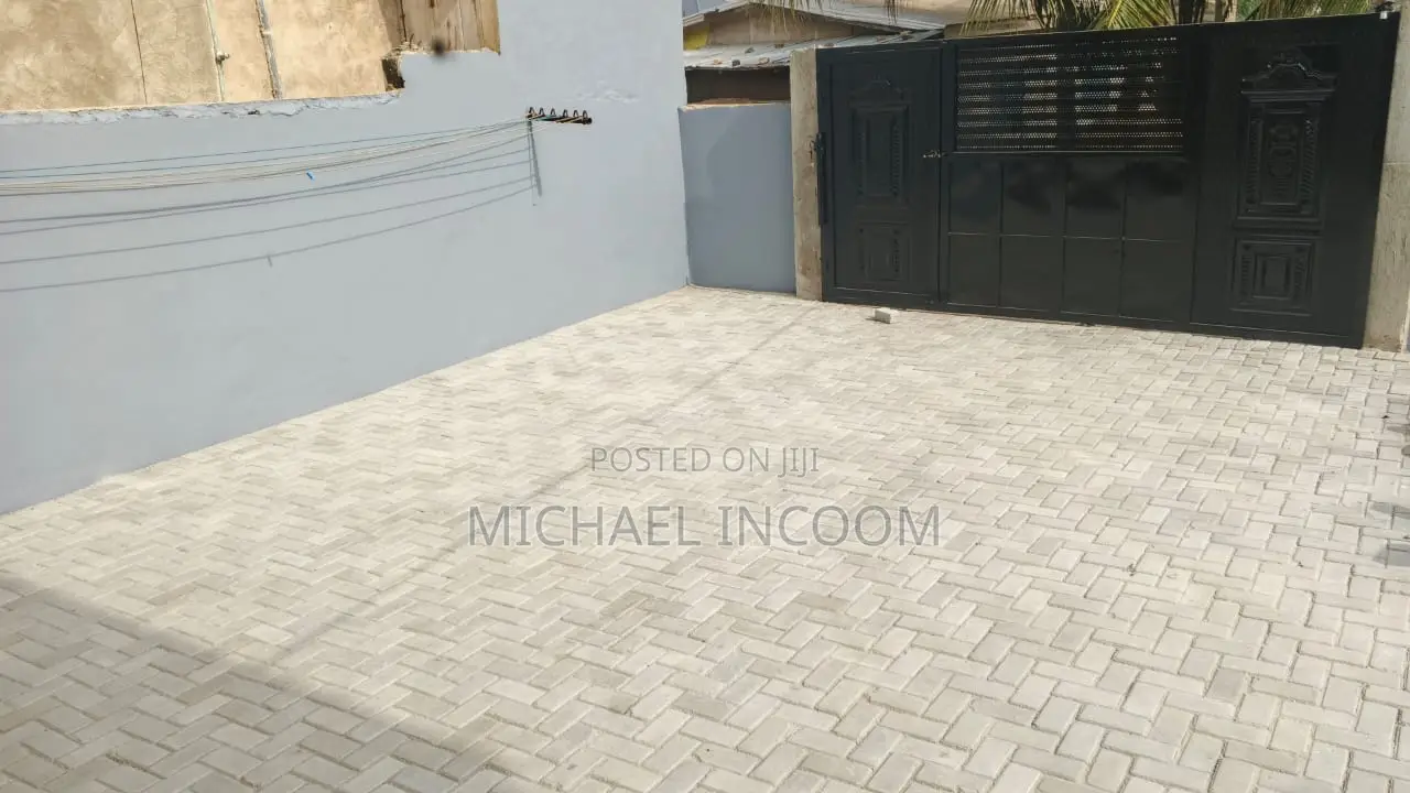 3bdrm House in Weija Junction for rent