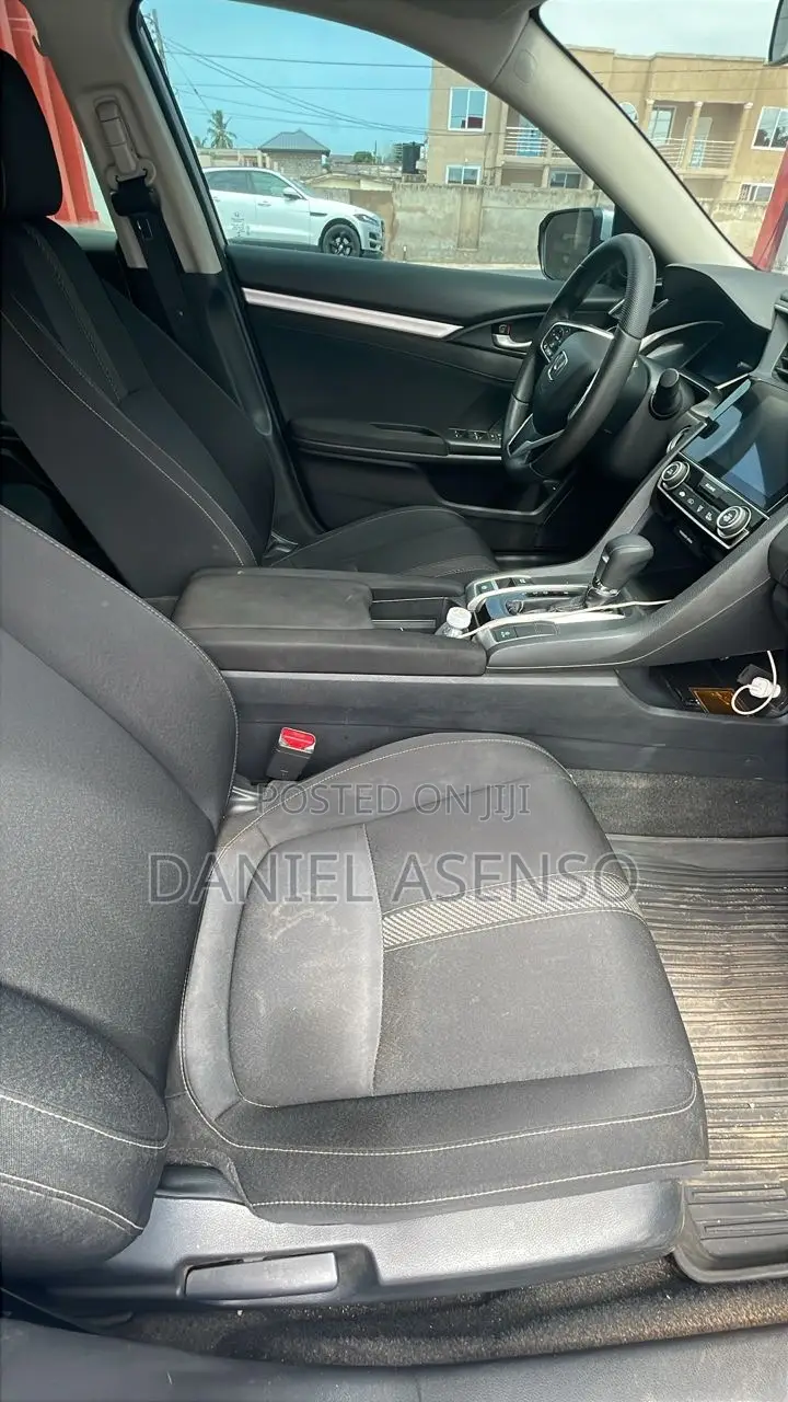 Honda Civic 2017 Silver