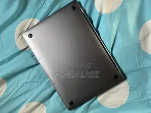 Laptop Apple MacBook Pro 2020 32GB Intel Core i7 SSD 1T