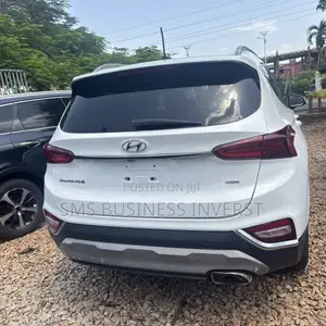 Hyundai Santa Fe SE AWD 2017 White