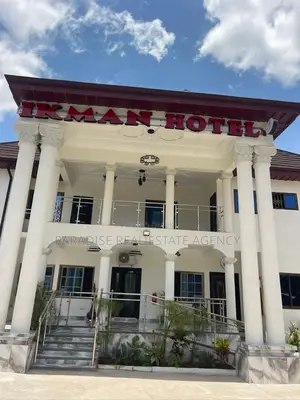 Furnished 17bdrm Mansion in Hotel, Kumasi Metropolitan for sale