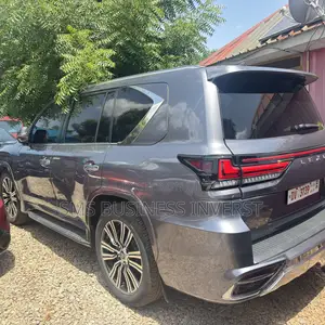 Lexus LX 2015 Gray