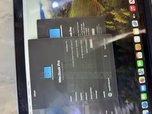 Laptop Apple MacBook Pro 2015 16GB Intel Core i7 SSD 256GB