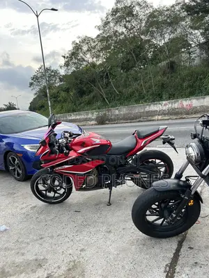 Honda CBR 2018 Red